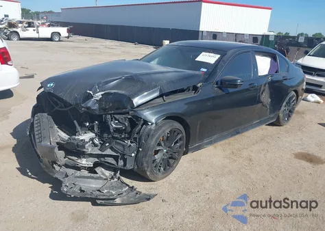 2021 BMW 740I из США, поврежденный, VIN WBA7T2C06MCF16493